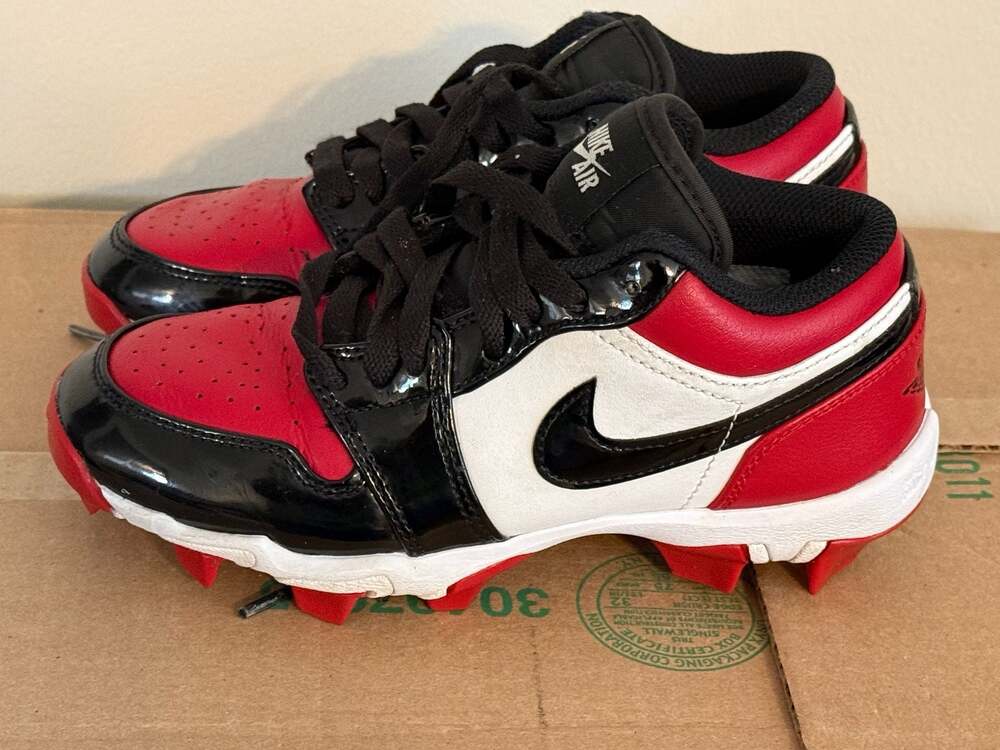 Nike Air Jordan 1 Low Youth Baseball Cleats Bred Toe HF6885-601